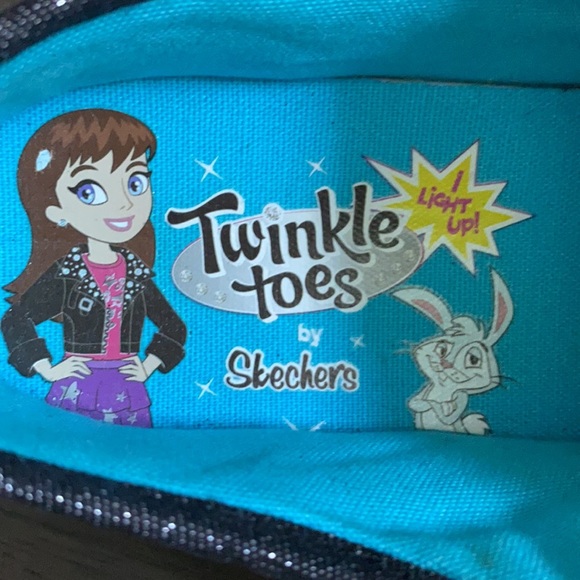 Girls Skechers Twinkle toes low top sneakers 💕 - Picture 10 of 11